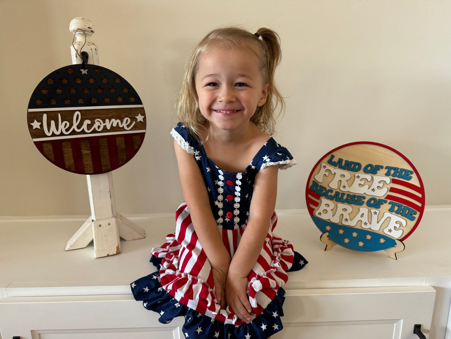 Chloe’s Patriotic Welcome Sign