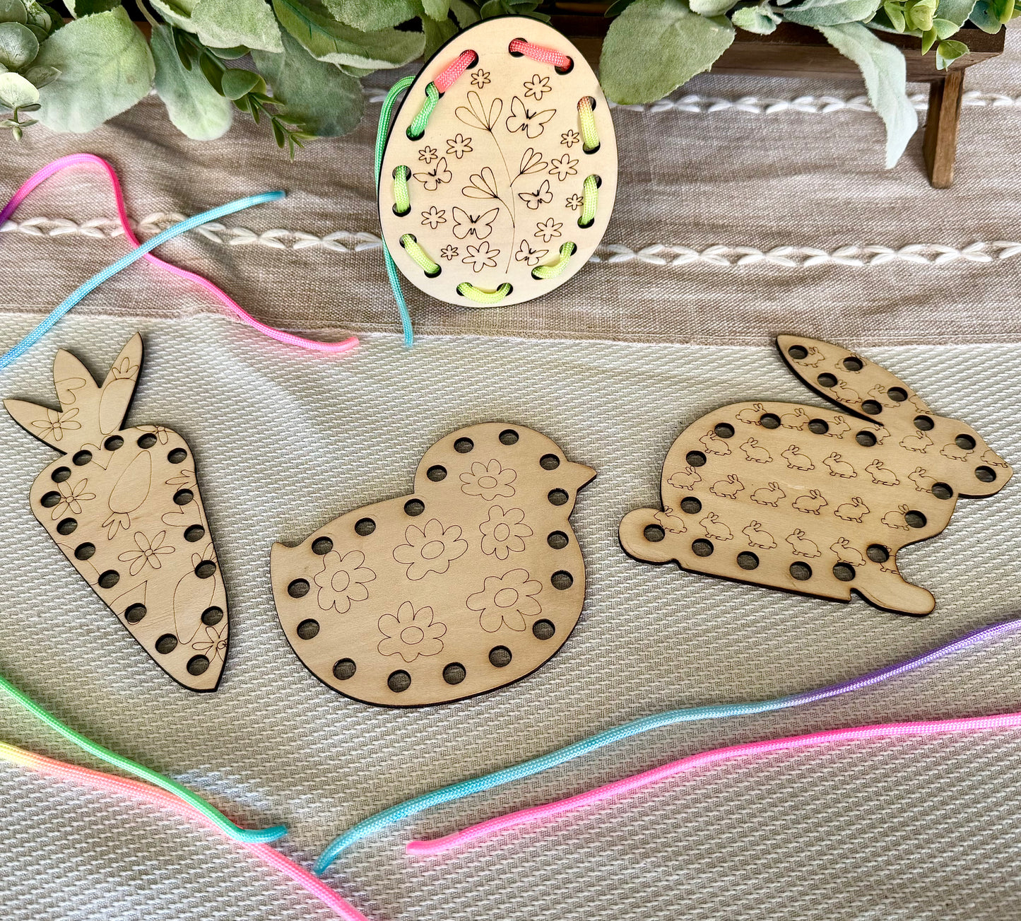 Easter Lacing Set - Bunny and Chick