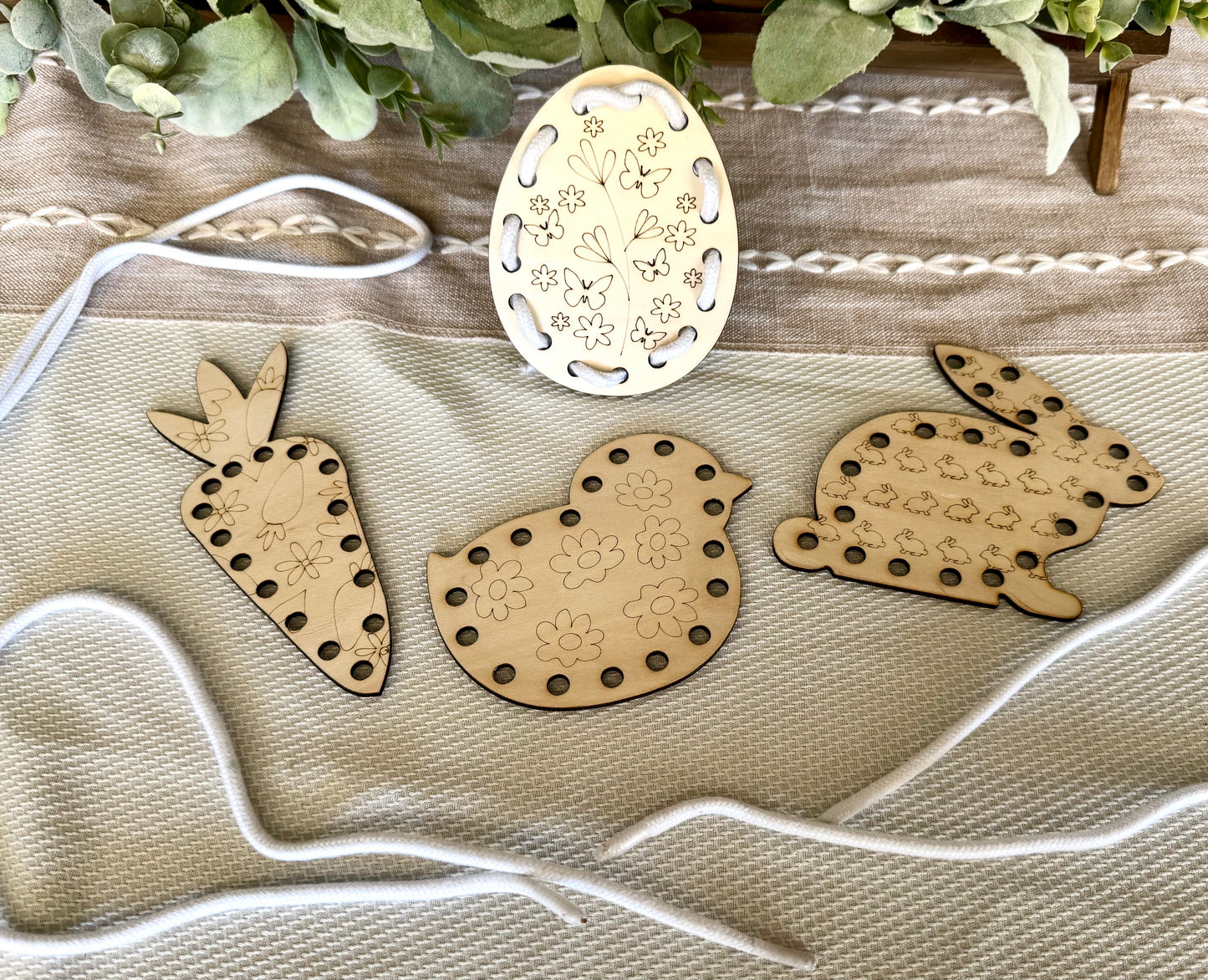 Easter Lacing Set - Bunny and Chick